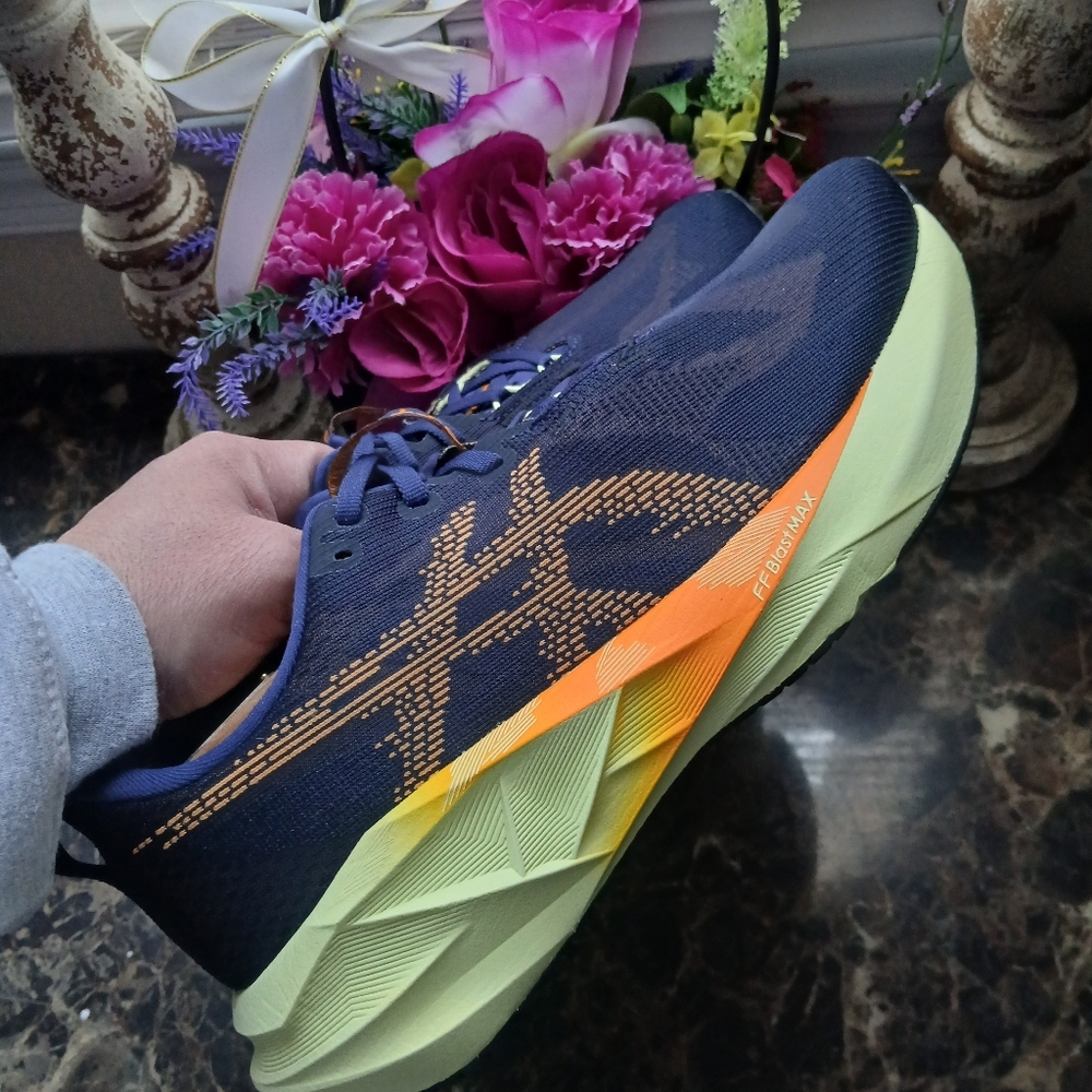 Asics Nova Blast 5 Comfort/Athletic Medical Field Shoes Size 9.5 Men/11 Women - Picture 6 of 13